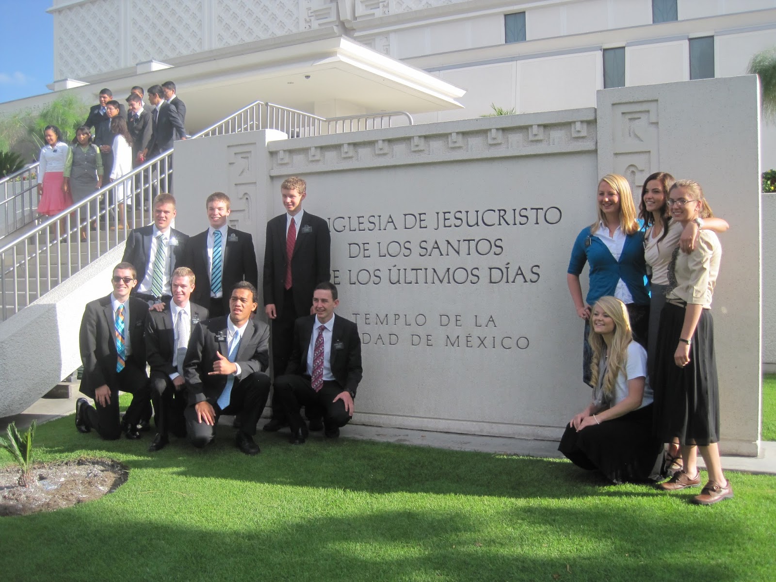 Hermana Lau's LDS Mission in Bakersfield, California Pictures of Mexico MTC & Temple